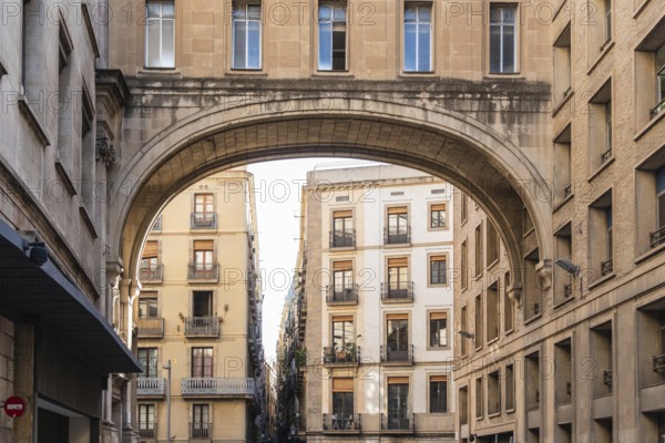 Building bridge in the historic centre of Barcelona, Spain