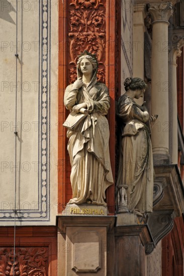 Sculptures on the corner façade of the University of Rostock, Universitätsplatz, Rostock, Mecklenburg-Vorpommern, Germany