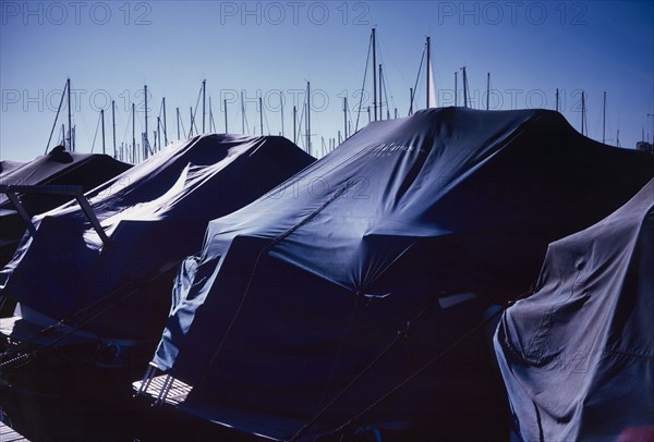 Covered boats, Golfe Juan