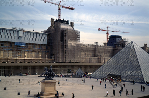 Travaux du Grand Louvre (1981-1999)