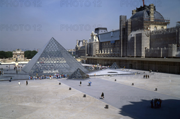 Travaux du Grand Louvre (1981-1999)