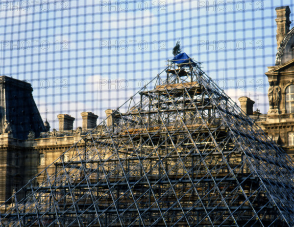 Travaux du Grand Louvre (1981-1999)