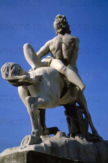 Le Centaure Nessus enlevant Déjanire