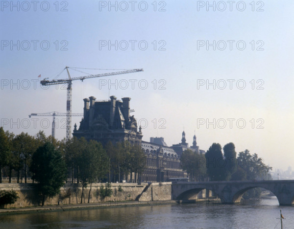 Travaux du Grand Louvre (1981-1999)