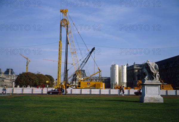 Travaux du Grand Louvre (1981-1999)