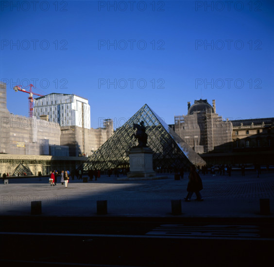 Travaux du Grand Louvre (1981-1999)