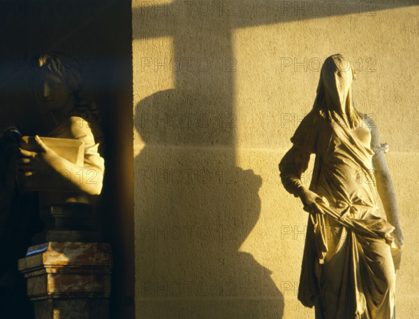 Femme voilée, par Antonio Corradini