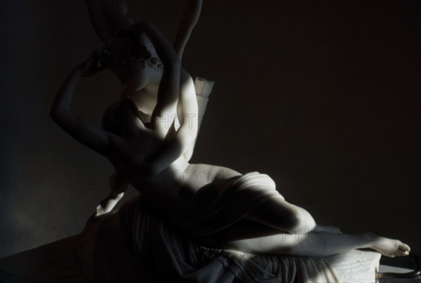 Psyché ranimée par le baiser de l'Amour, par Antonio Canova