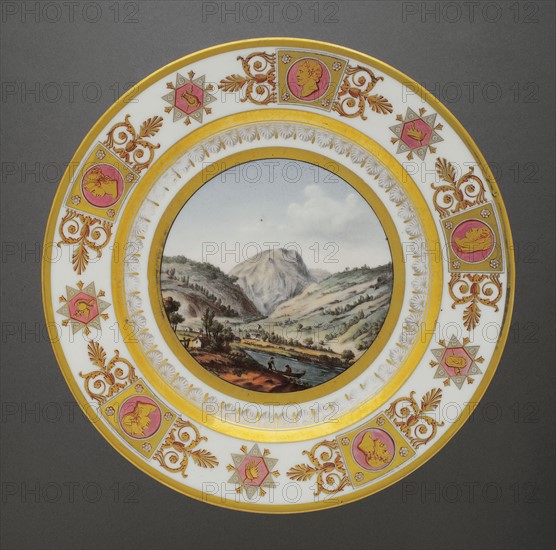 Dessert plate from the Suisses crockery set