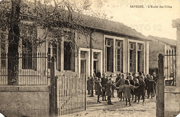 French girls' school in Savigné (Vienne)