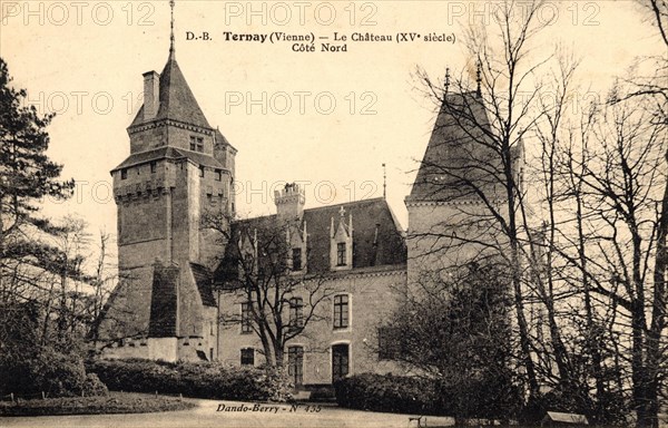 Castle
Ternay