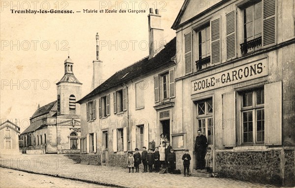 Tremblay,
Mairie et école