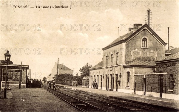 Fosses,
La gare