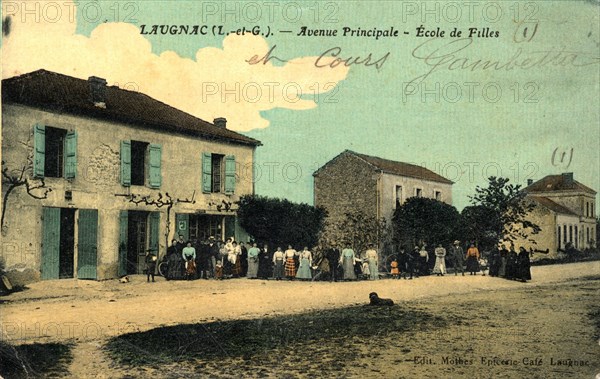 Laugnac,
School