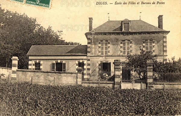 Diges,
Ecole et bureau de poste