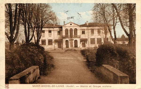 SAINT-MICHEL-DE-LANES,
Town hall and school