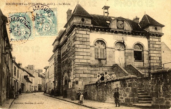 ROCHEFORT-EN-YVELINES,
Town hall