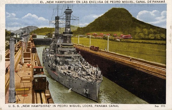 LE CANAL DE PANAMA