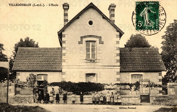 VILLEDOMAIN