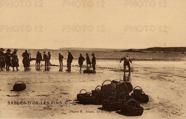 SABLES-D'OR-LES-PINS