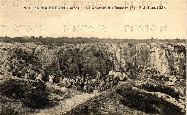 ROCHEFORT-DU-GARD