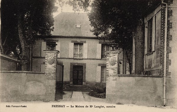 FAUX-FRESNAY