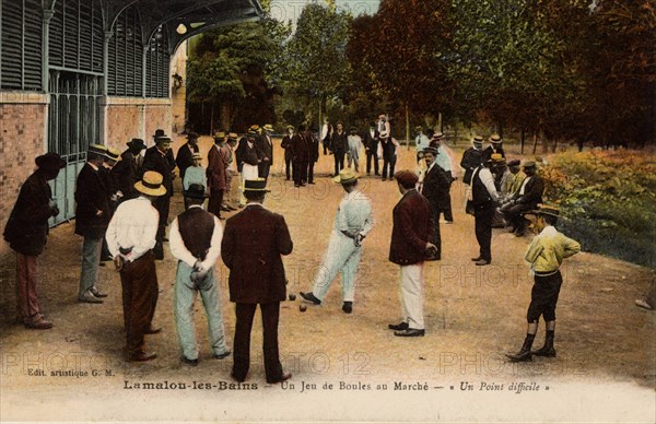 Carte postale représentant une partie de pétanque