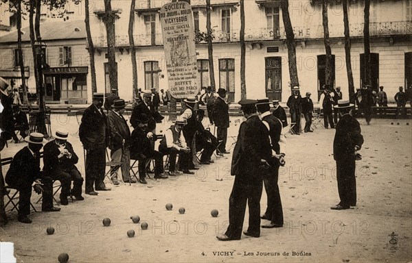 Vichy, partie de pétanque