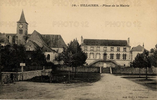 VILLAINES-LES-ROCHERS