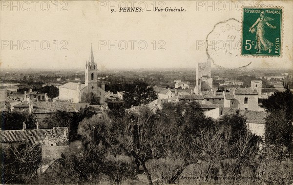 PERNES-LES-FONTAINES