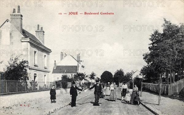 Joué-Les-Tours