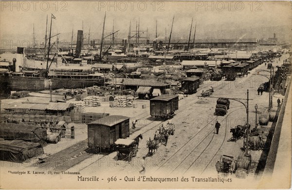 Marseille. Quai d'embarquement des Transatlantiques.