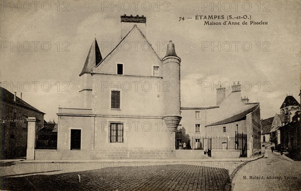 Etampes