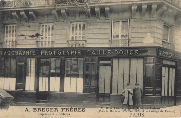 Paris, Imprimeurs devant leur atelier de la rue de Latran