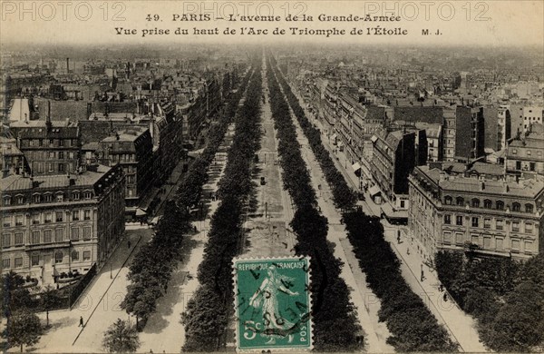 Paris, Avenue de la Grande-Armée vue depuis l'Arc de Triomphe