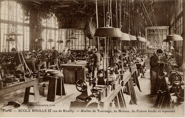 Paris, Elèves de l'Ecole Boulle, 57 rue de Reuilly