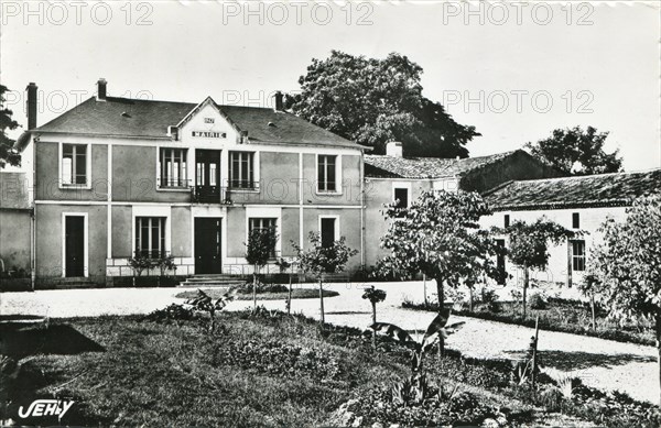 Nalliers, la mairie