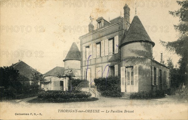 Thorigny-sur-Oreuse, le Pavillon Brissot