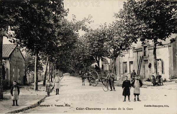 Cour-Cheverny