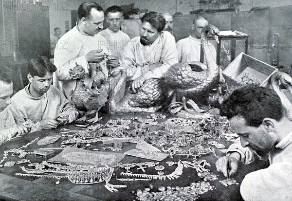 In U.S.S.R., discovery of Prince Youssoupoff's treasure (1925)