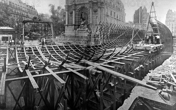 A Paris, les travaux du métropolitain (1906)