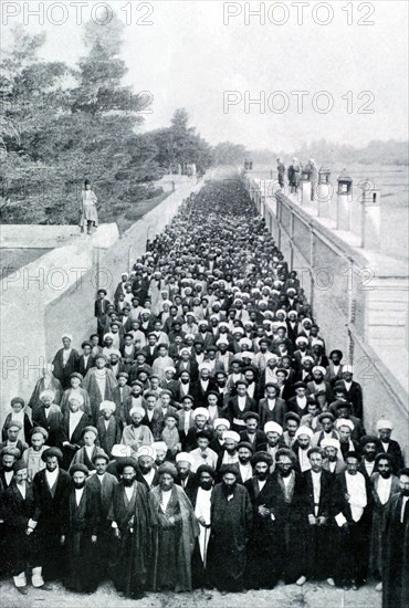 En Perse, révolution pacifique (1906)