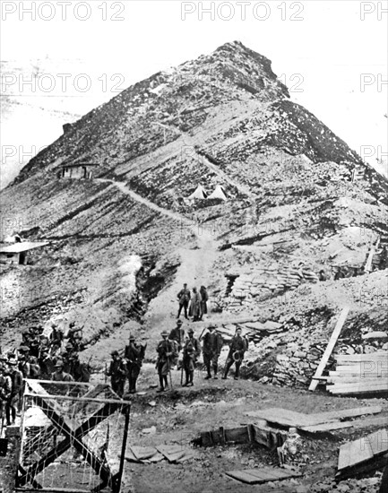 World War I. Italian troops at the Italian-Austrian-Swiss border (1916)