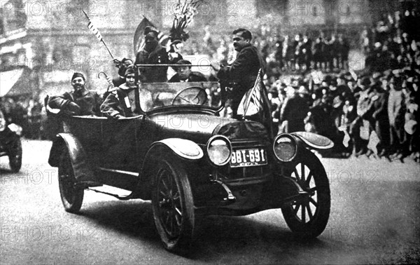 Aux Etats-Unis, retour triomphal des soldats noirs du 369e d'infanterie (1919)