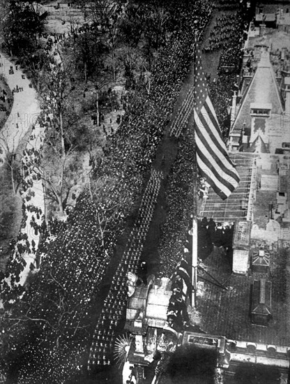 Retour triomphal des troupes américaines à New York après la première guerre mondiale (1919)