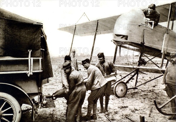 World War I. Aviators preparating for a raid  (1915)