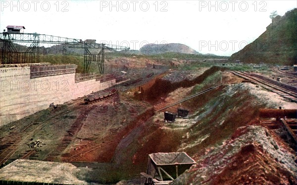 Construction du Canal de Panama (1913)