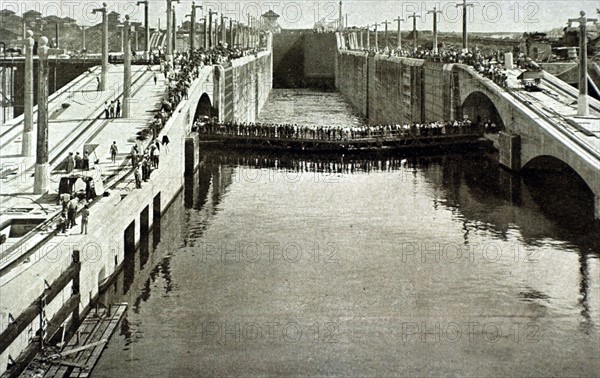 Achèvement du Canal de Panama (1913)