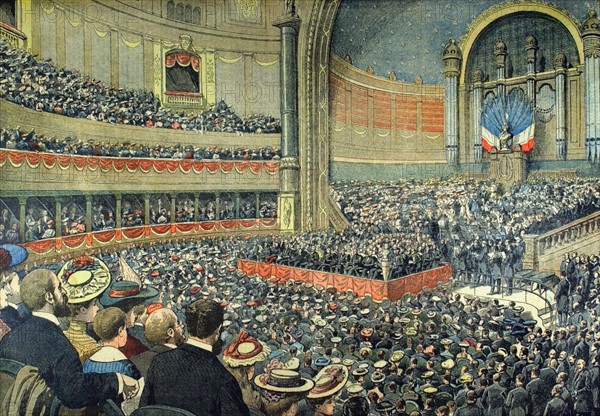 A Paris, au Trocadéro, la fête des écoles organisée par le gouvernement du 3-7-1904