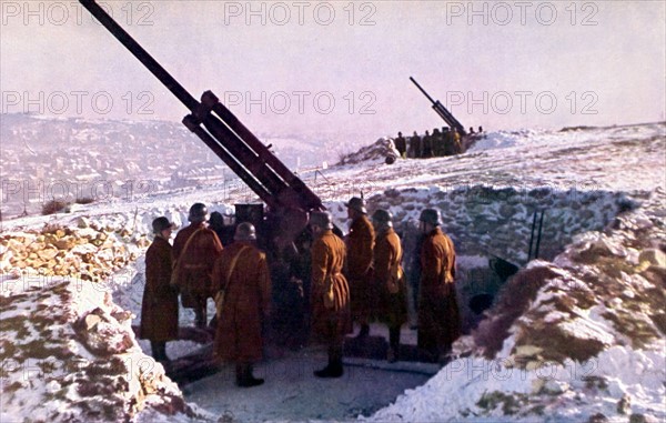 La garde du Danube par l'armée hongroise, in la revue "Signal" (1941)